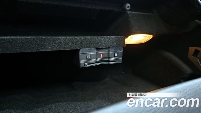 Mercedes-Benz C-Class 2020 — photo 13
