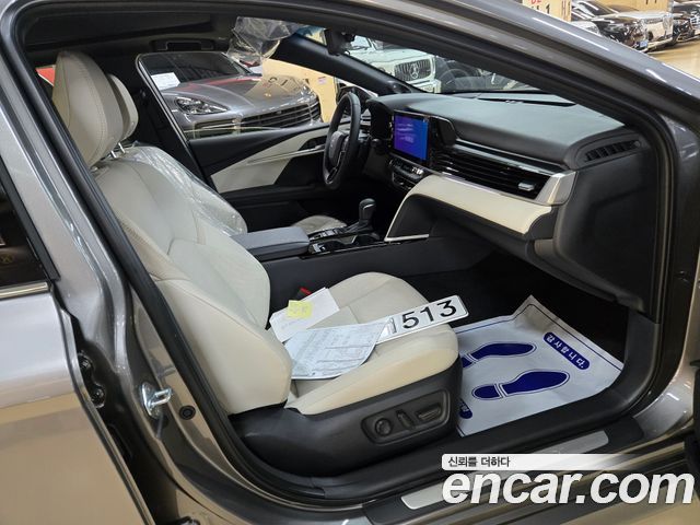 Toyota Camry 2026 — photo 16