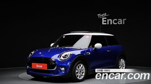 Mini Cooper 2019 — photo 1