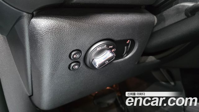Mini Cooper 2019 — photo 23