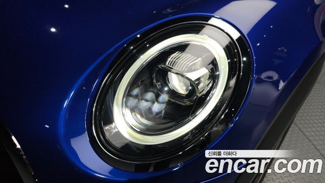 Mini Cooper 2019 — photo 8