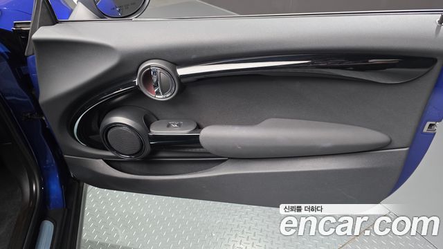 Mini Cooper 2019 — photo 14