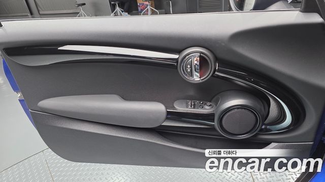 Mini Cooper 2019 — photo 15