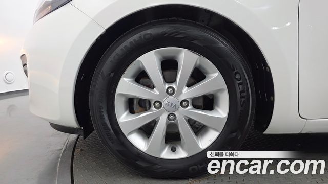 Kia pride 2014 — photo 5