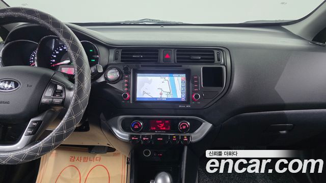 Kia pride 2014 — photo 19