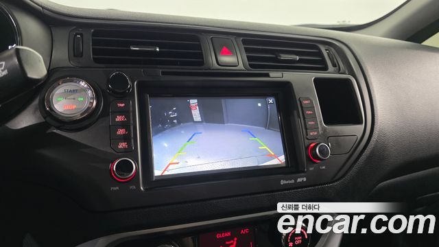 Kia pride 2014 — photo 21