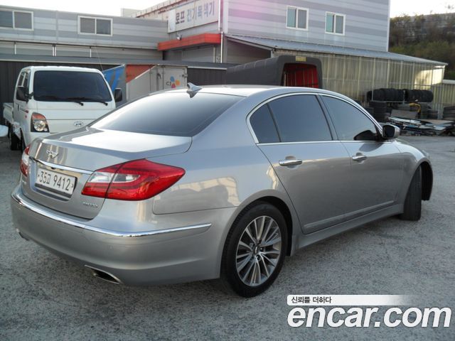 Hyundai Genesis 2013 — photo 6