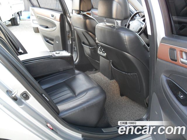 Hyundai Genesis 2013 — photo 11