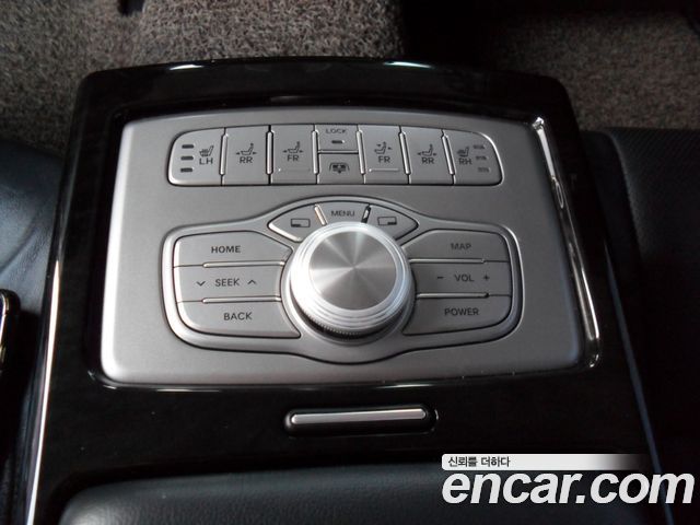 Hyundai Genesis 2013 — photo 13
