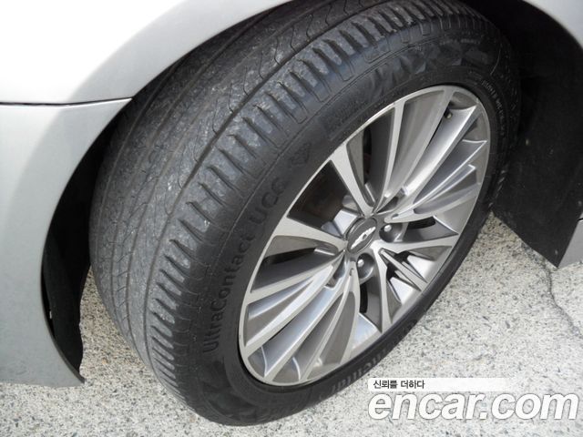 Hyundai Genesis 2013 — photo 19