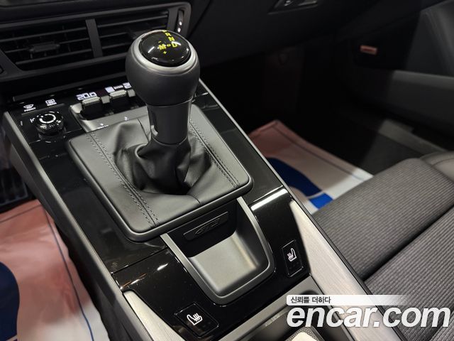 Porsche 911 2025 — photo 12