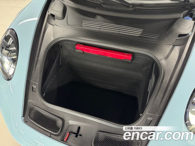 Porsche 911 2025 — photo 15