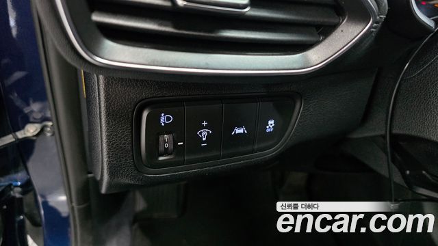 Hyundai Santafe 2019 — photo 23