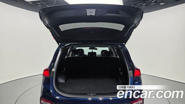 Hyundai Santafe 2019 — photo 26