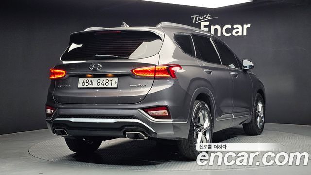 Hyundai Santafe 2019 — photo 2