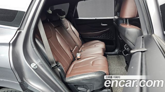 Hyundai Santafe 2019 — photo 11