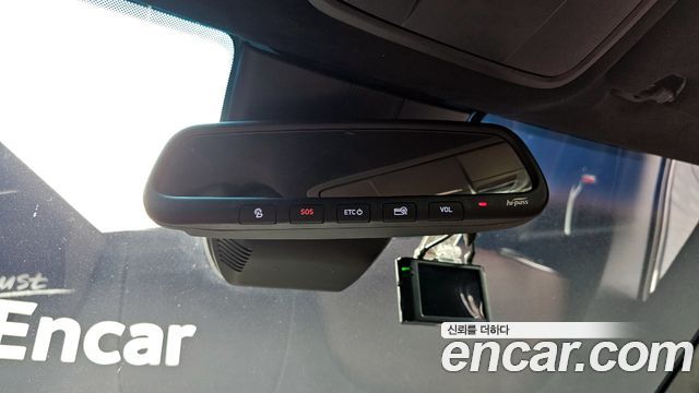 Hyundai Santafe 2019 — photo 16