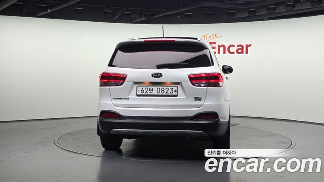 Kia Sorento 2016 — photo 4