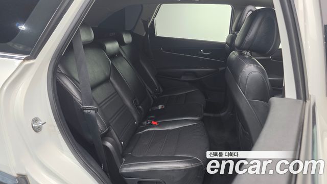 Kia Sorento 2016 — photo 11