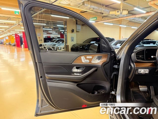 Mercedes-Benz GLS-Class 2021 — photo 10