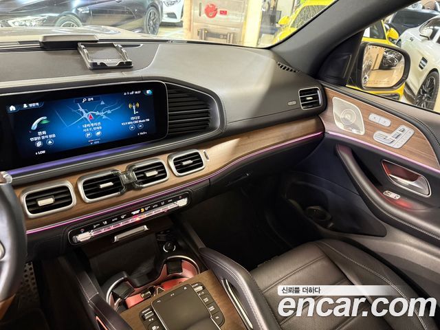 Mercedes-Benz GLS-Class 2021 — photo 13