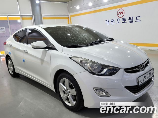 Hyundai AVANTE 2012 — photo 1