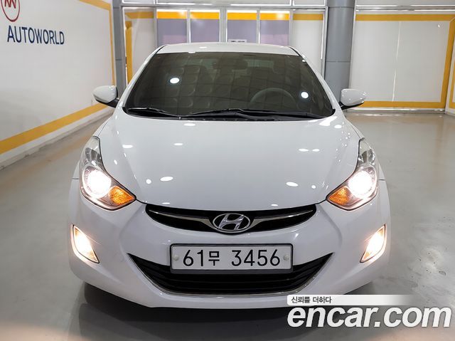 Hyundai AVANTE 2012 — photo 2