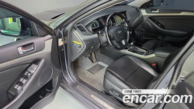 Kia K7 2015 — photo 9