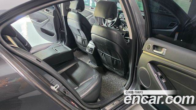 Kia K7 2015 — photo 11
