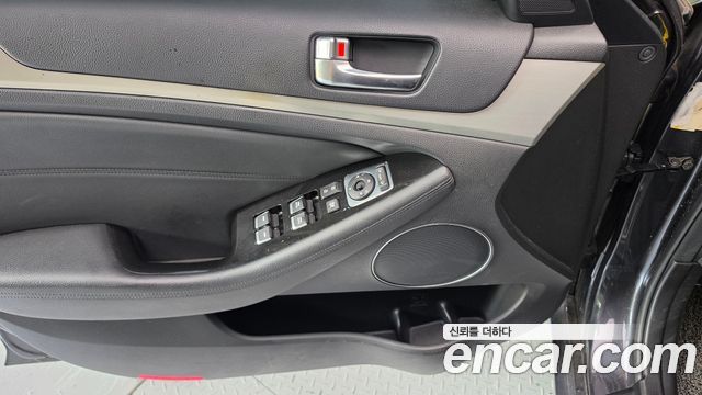 Kia K7 2015 — photo 13