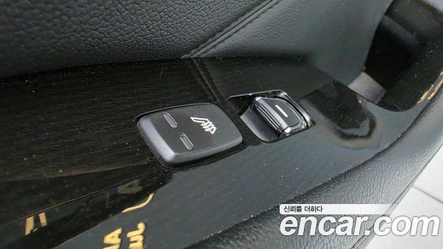 Kia K7 2015 — photo 16