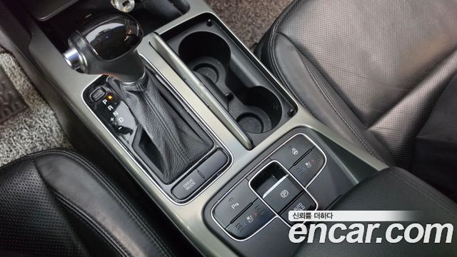 Kia K7 2015 — photo 17