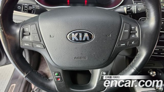 Kia K7 2015 — photo 19