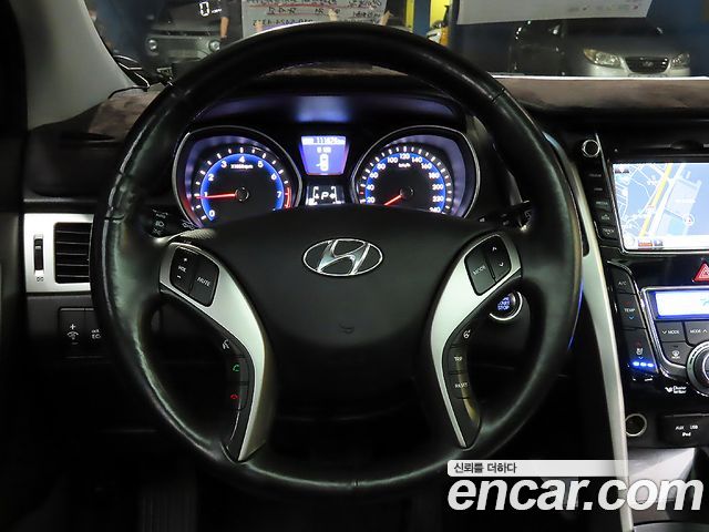 Hyundai i30 2014 — photo 10