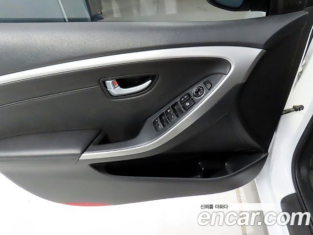 Hyundai i30 2014 — photo 14