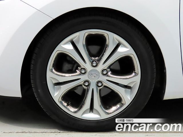 Hyundai i30 2014 — photo 19