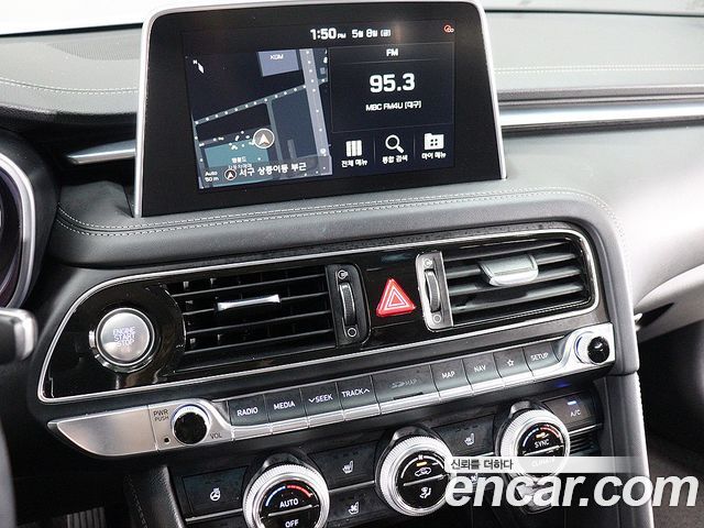 Genesis G70 2019 — photo 11