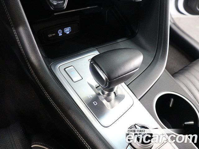 Genesis G70 2019 — photo 12