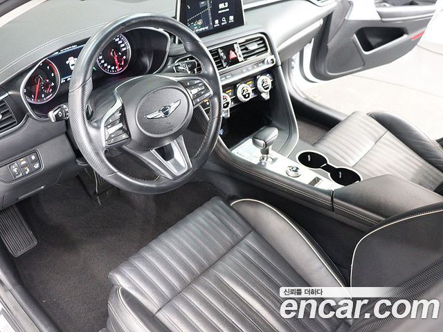 Genesis G70 2019 — photo 14