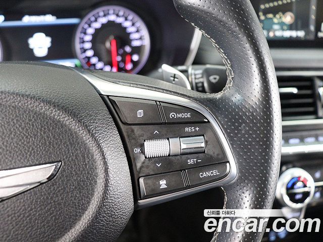 Genesis G70 2019 — photo 17