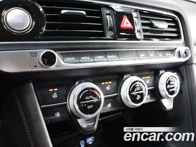 Genesis G70 2019 — photo 19