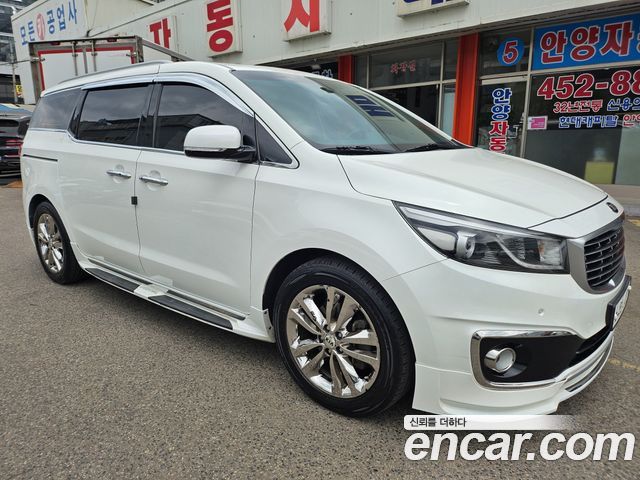 Kia Canival 2015 — photo 6