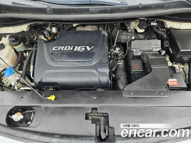 Kia Canival 2015 — photo 19