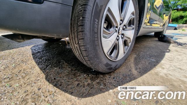 Kia Niro 2017 — photo 2