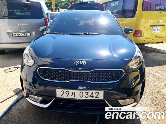 Kia Niro 2017 — photo 4