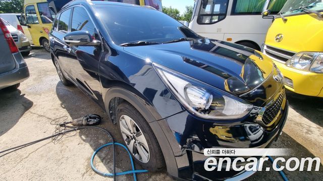 Kia Niro 2017 — photo 7
