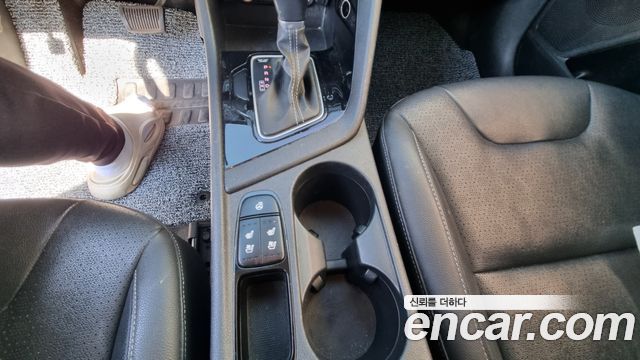Kia Niro 2017 — photo 14