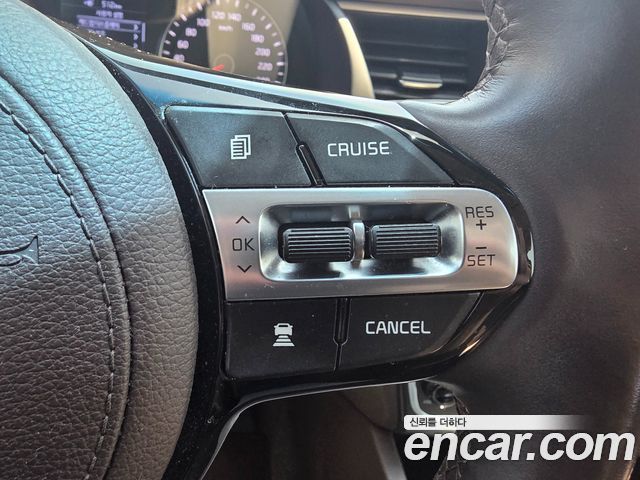 Kia K7 2018 — photo 20