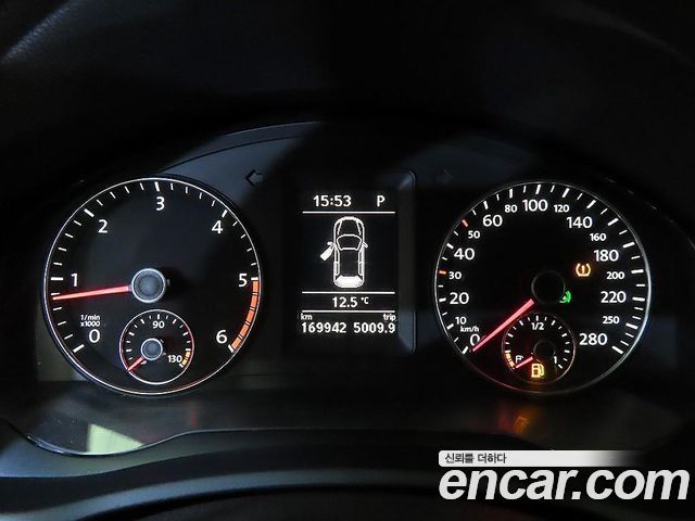 Volkswagen Scirocco 2013 — photo 8