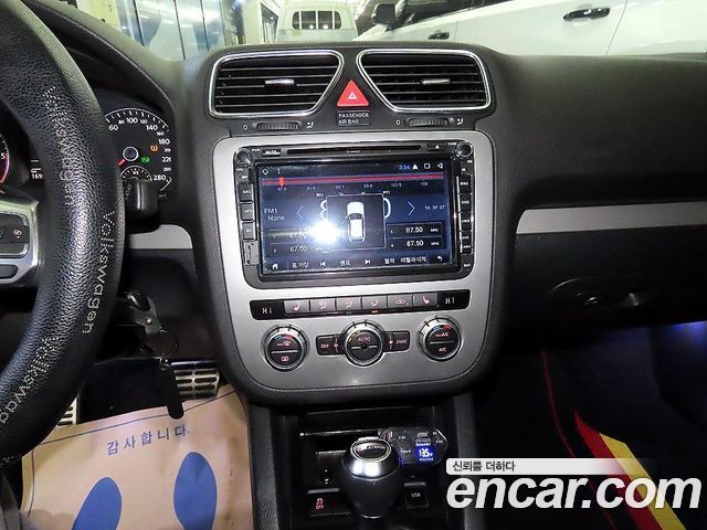 Volkswagen Scirocco 2013 — photo 13
